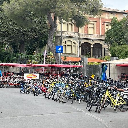 Casa Rosa Lucia Centrale Con Parcheggio サンレモ エクステリア 写真