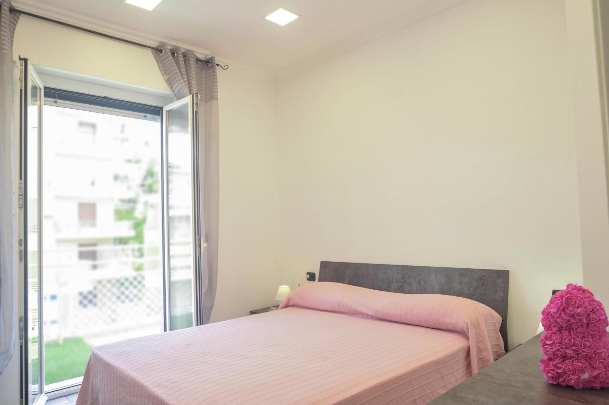 Casa Rosa Lucia Centrale Con Parcheggio サンレモ エクステリア 写真