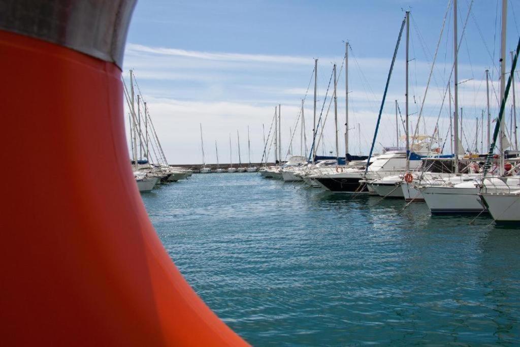 Casa Rosa Lucia Centrale Con Parcheggio サンレモ エクステリア 写真