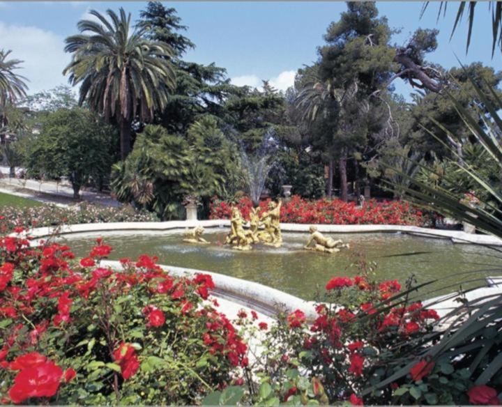 Casa Rosa Lucia Centrale Con Parcheggio サンレモ エクステリア 写真
